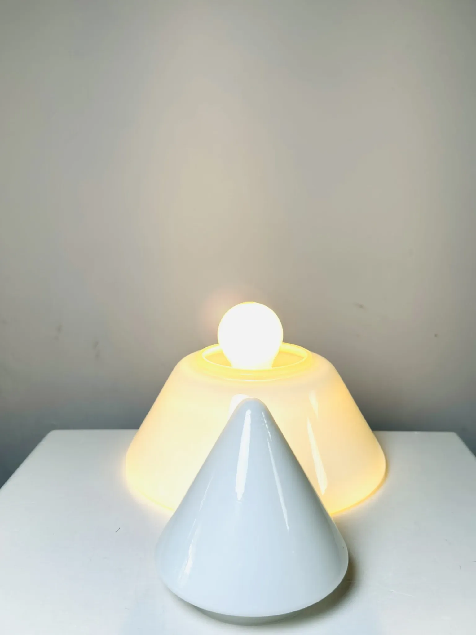 D-2133 Kilimanjaro Table Lamp By Sergio Asti For Raak Amsterdam, The Netherlands, 1978