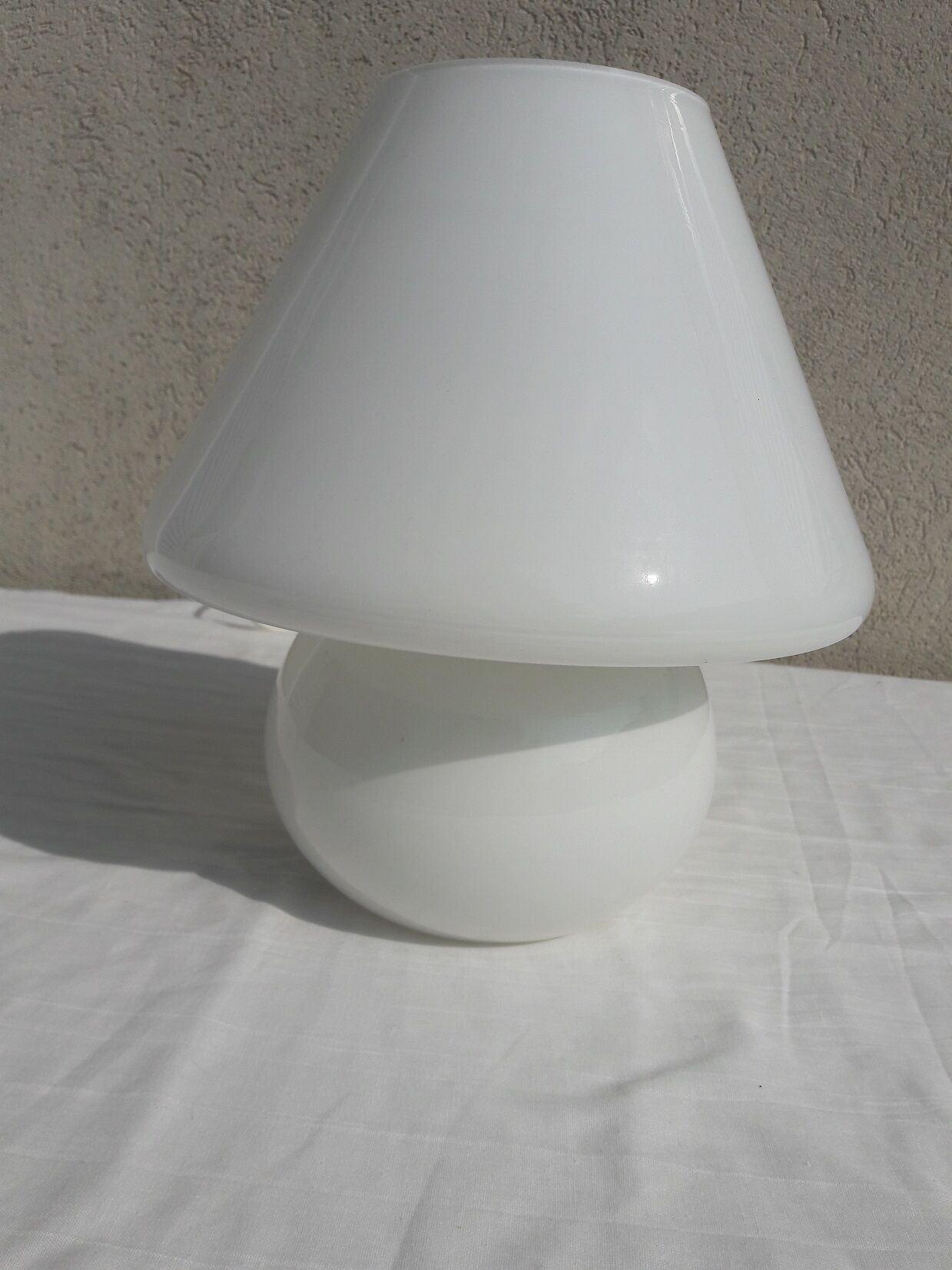 Glass mushroom lamp