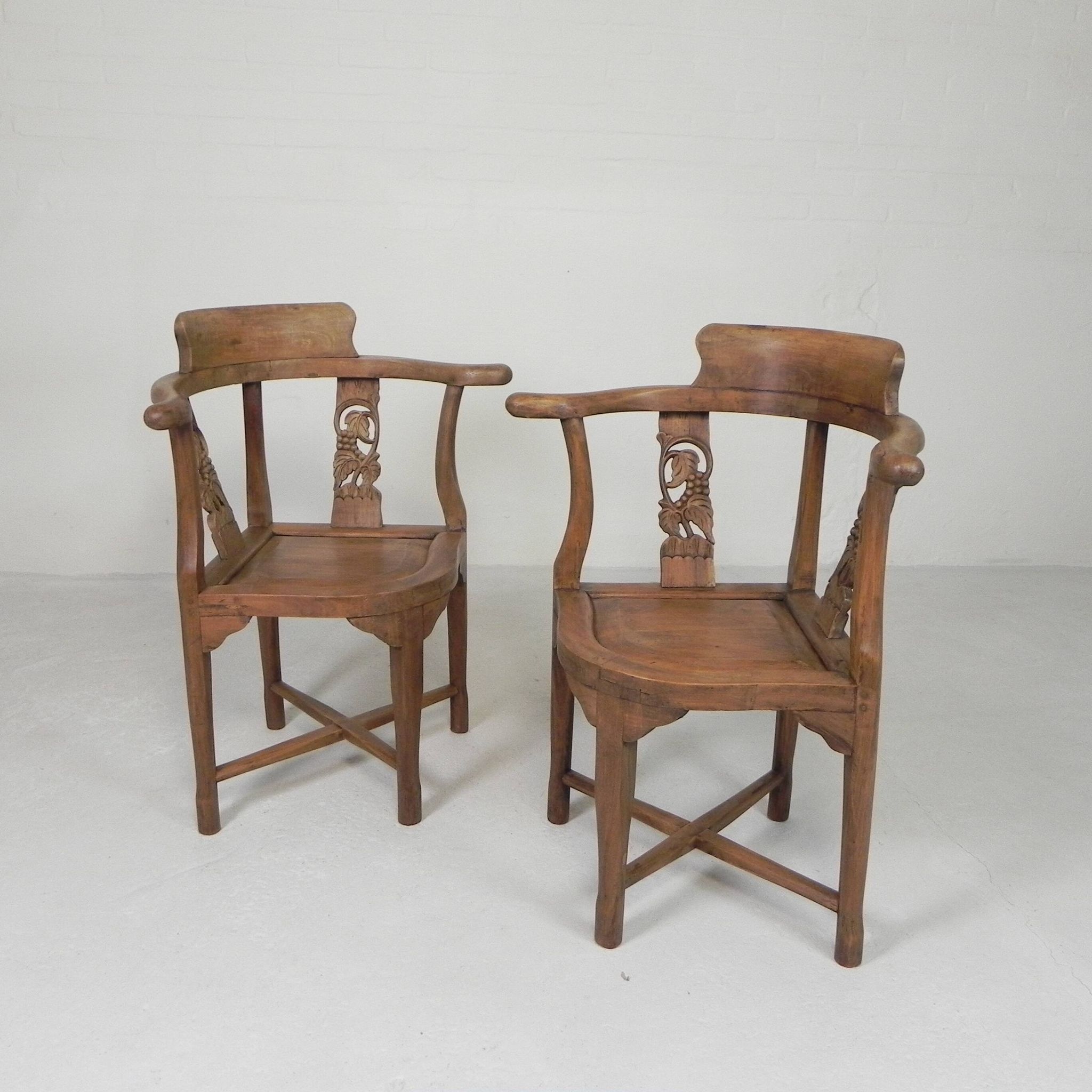 Ensemble de 2 chaises d'angle en teck, années 1980