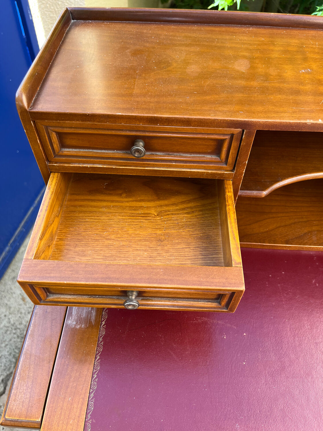 Small office old happiness of the day