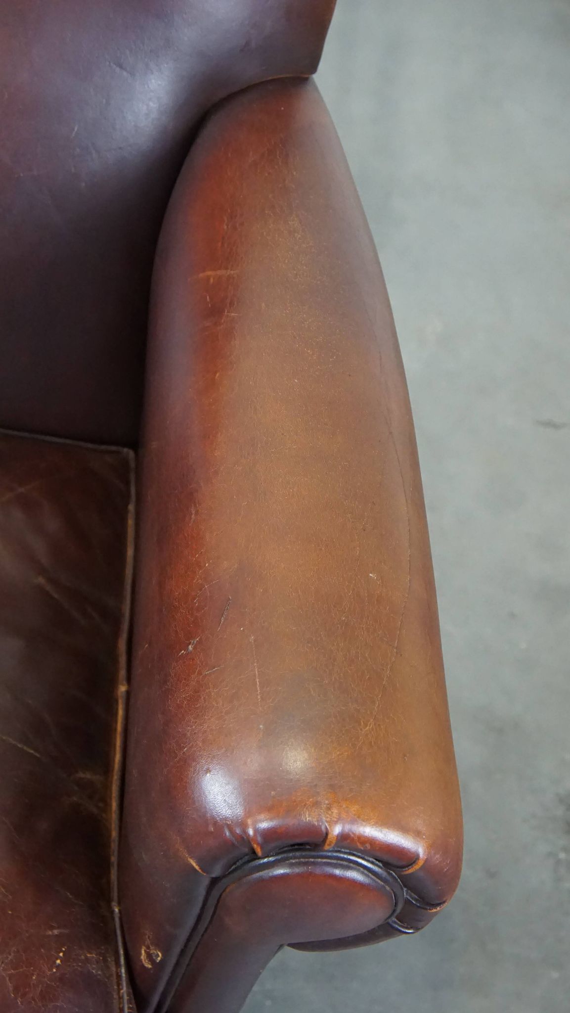 Cleanly finished sheepskin armchair made of sheepskin