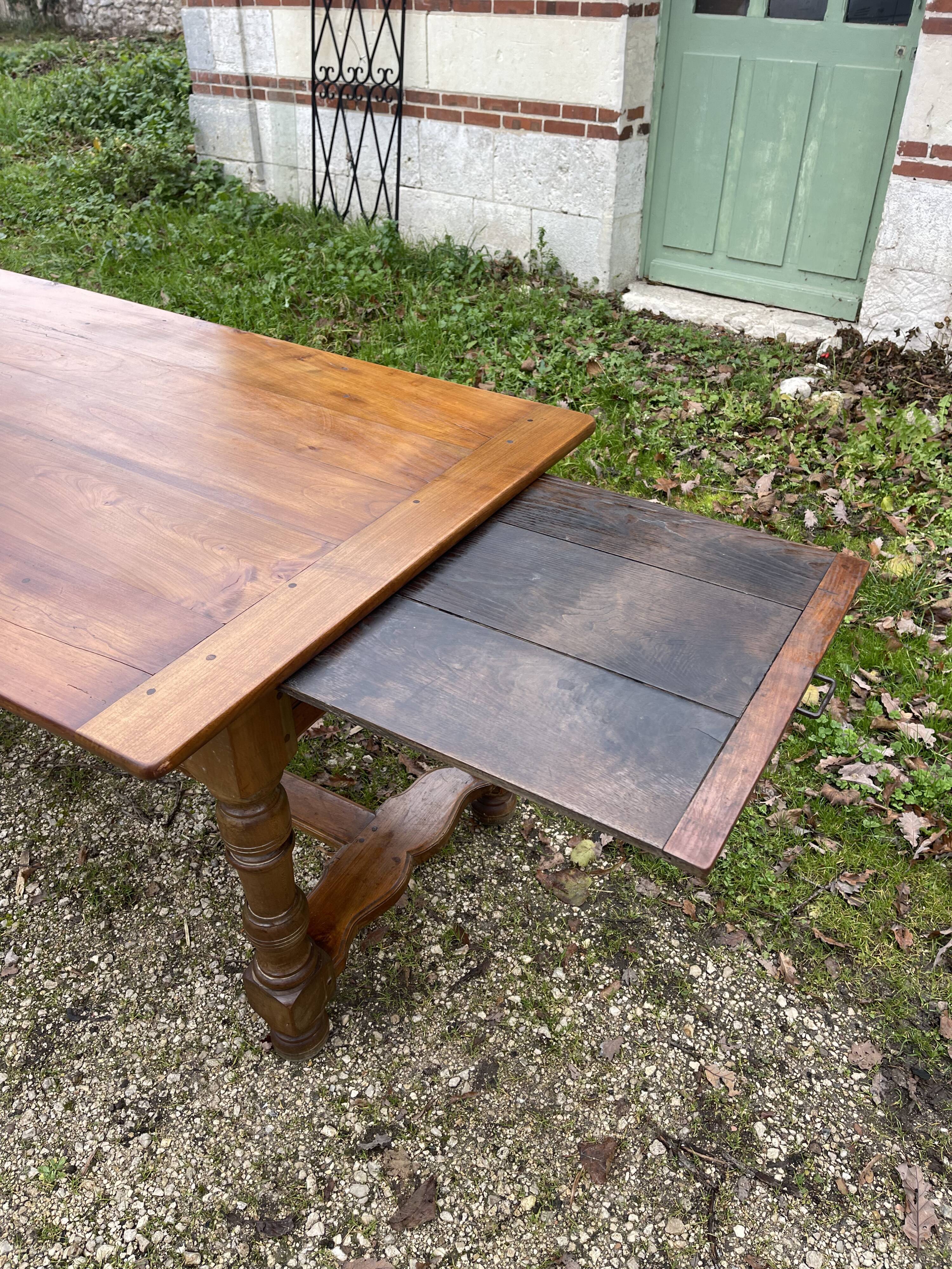 Farmhouse table