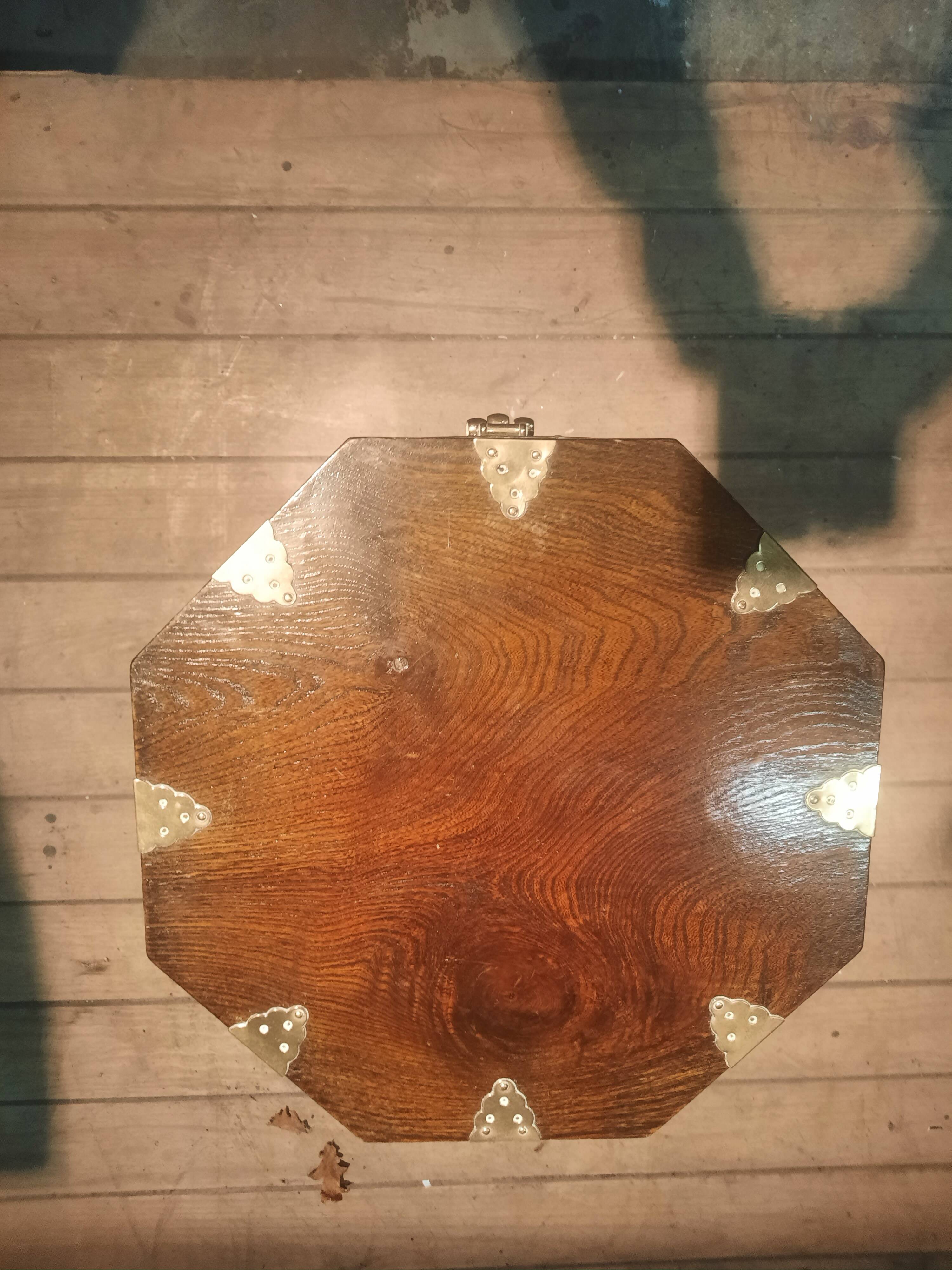 Paire de tabouret coffre octogonal d'extreme orient
