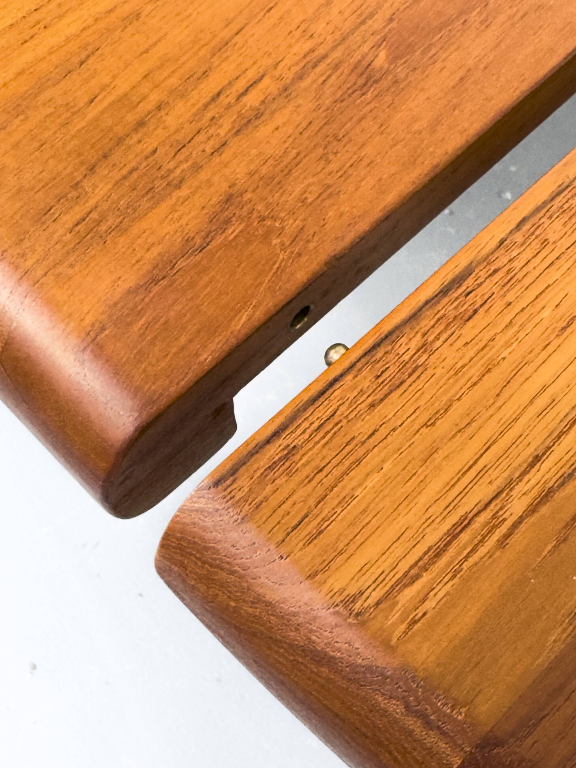 Danish Round Extendable Dining Table in Teak, 1970s