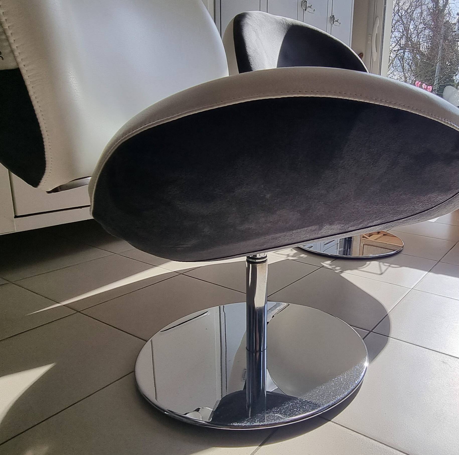 Pair of vintage retro armchairs Poltromec