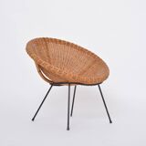 Ensemble de chaises en rotin italien du milieu du siècle avec table d'appoint et porte-revues