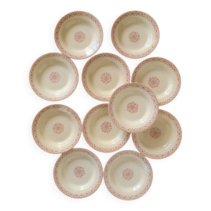 11 assiettes creuses