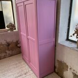 Pink knitted cabinet