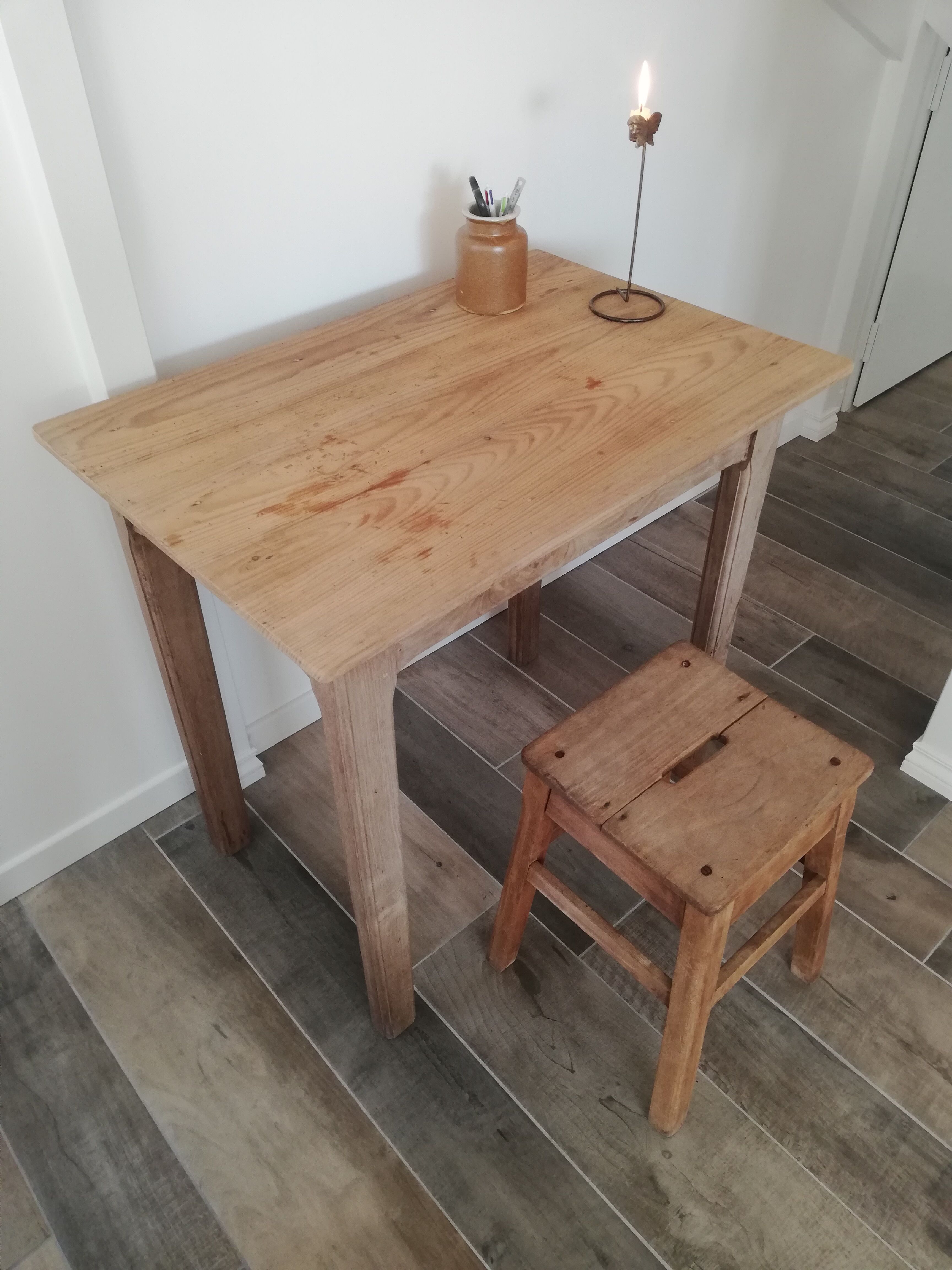 Farmhouse table
