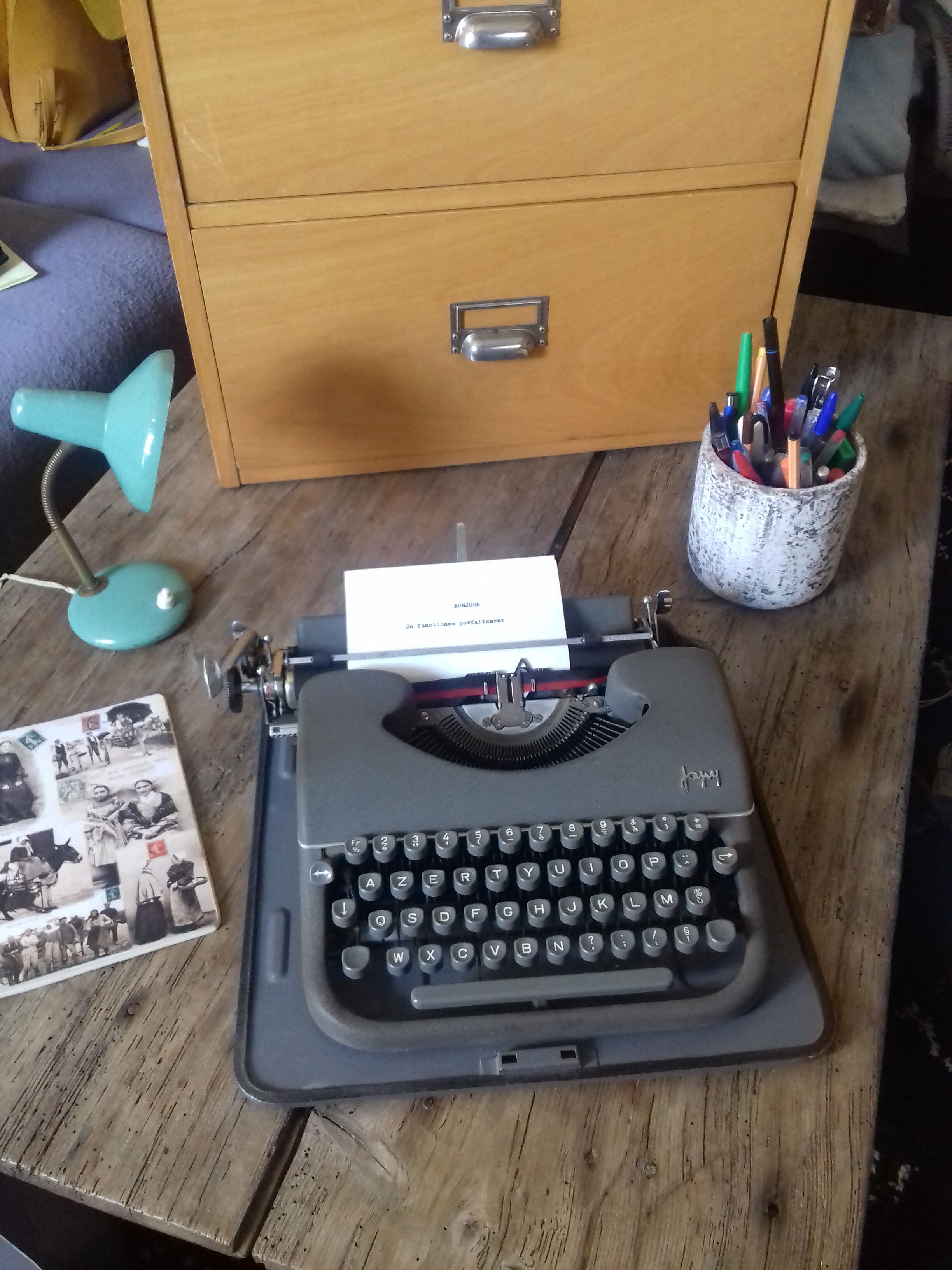 Typewriter in his metal box japy