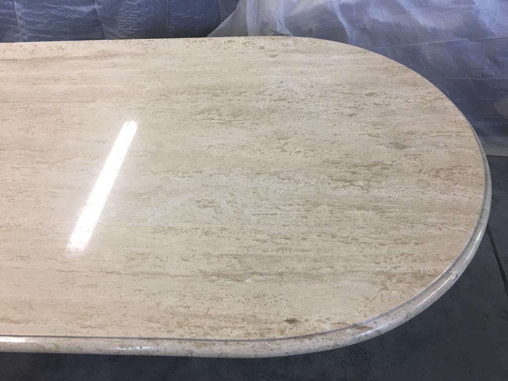 Table en travertin, italienne, circa 70