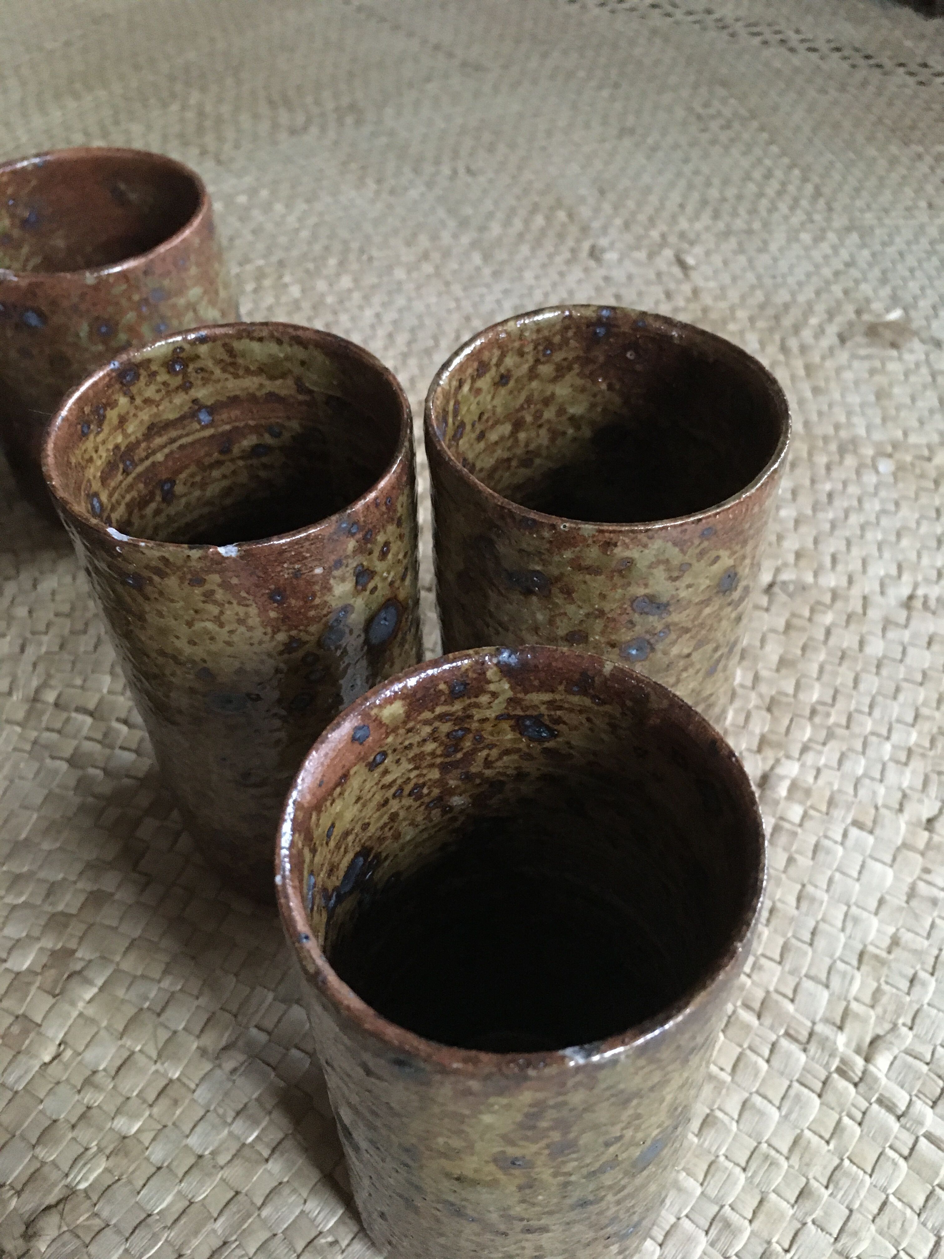 Lot de  10 tasses en grès