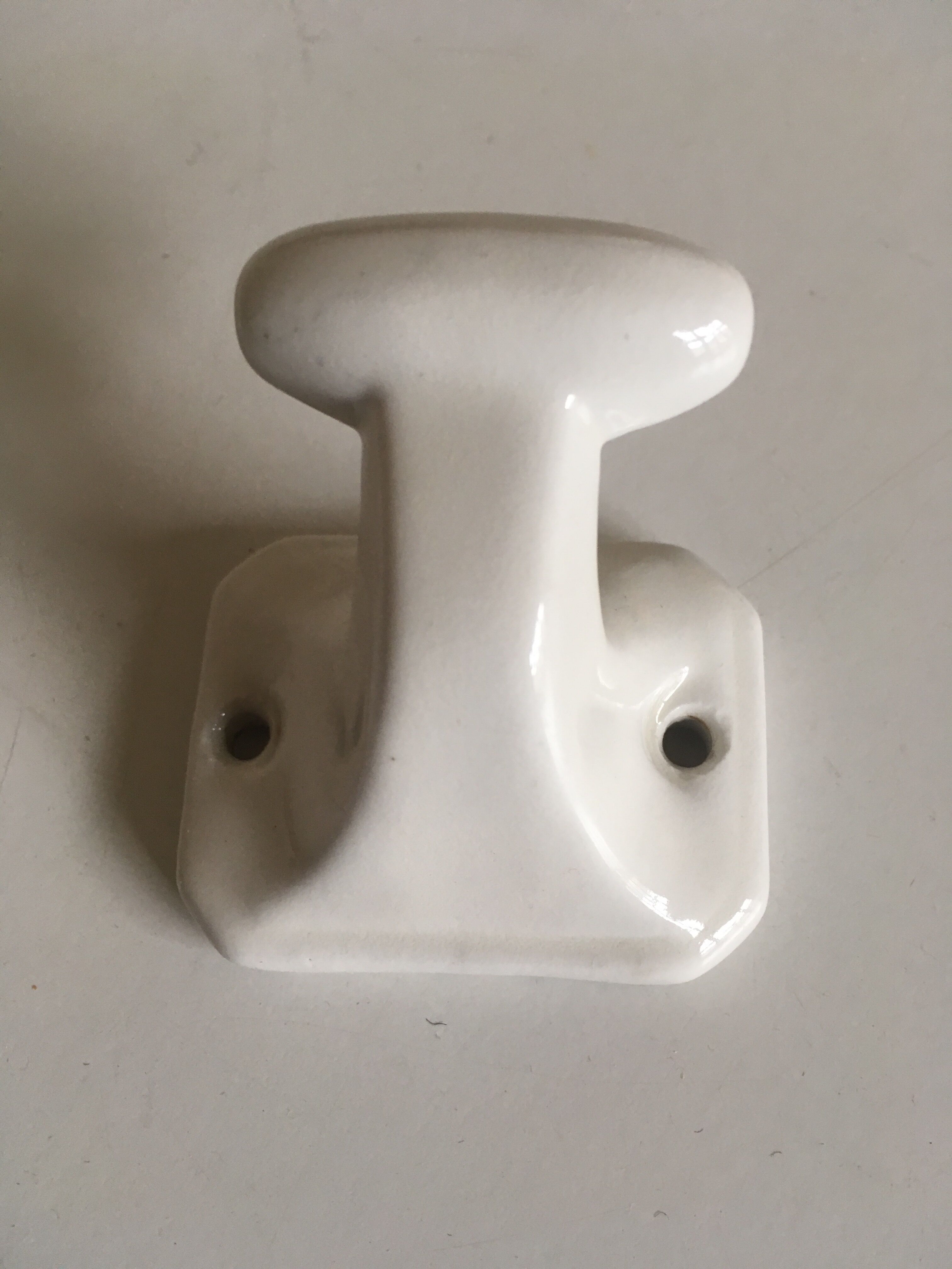 Peg art deco white ceramic