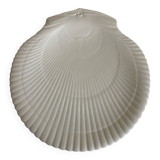Neo-classical Greek revival shell-shaped dish, Wedgwood Etruria, 1940