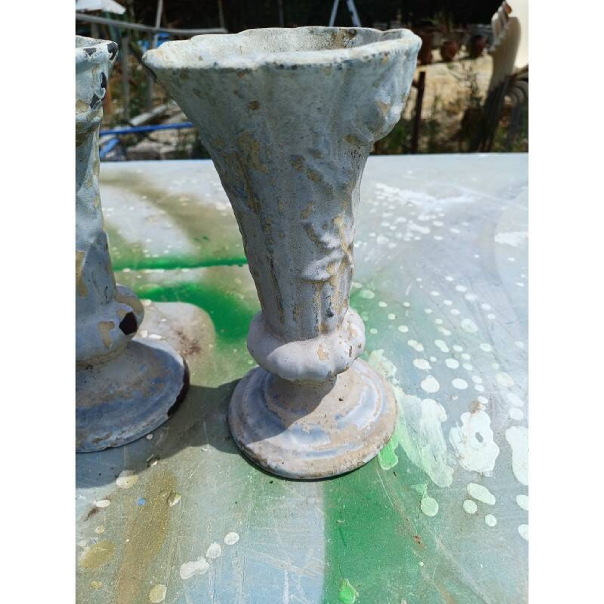 2 pairs of cast iron vases 1900 Charleville-Mézières