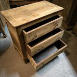 Small chest of drawers in solid walnut circa 1840