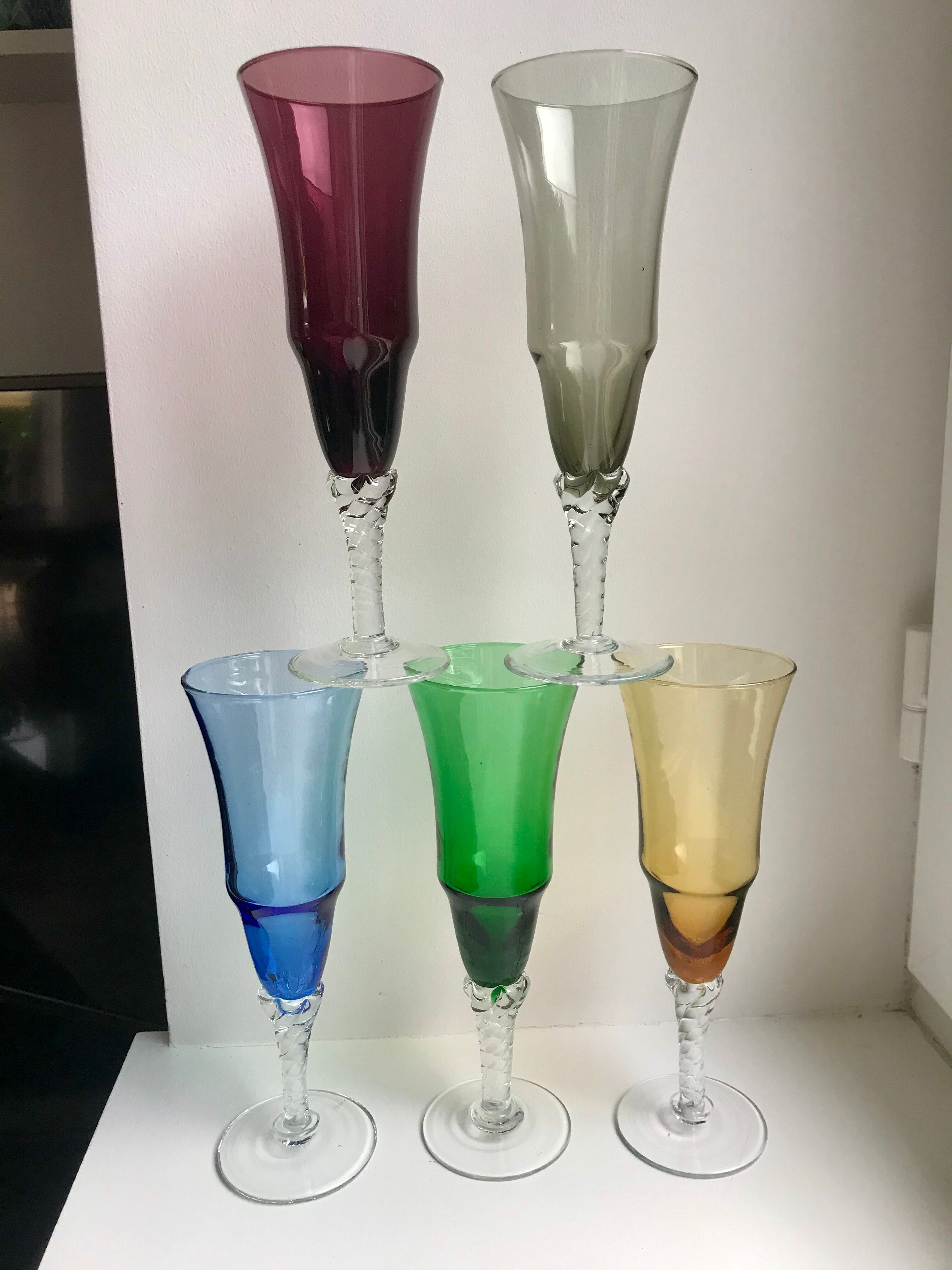Set of 5 colorful champagne flutes feet worked 60-70s