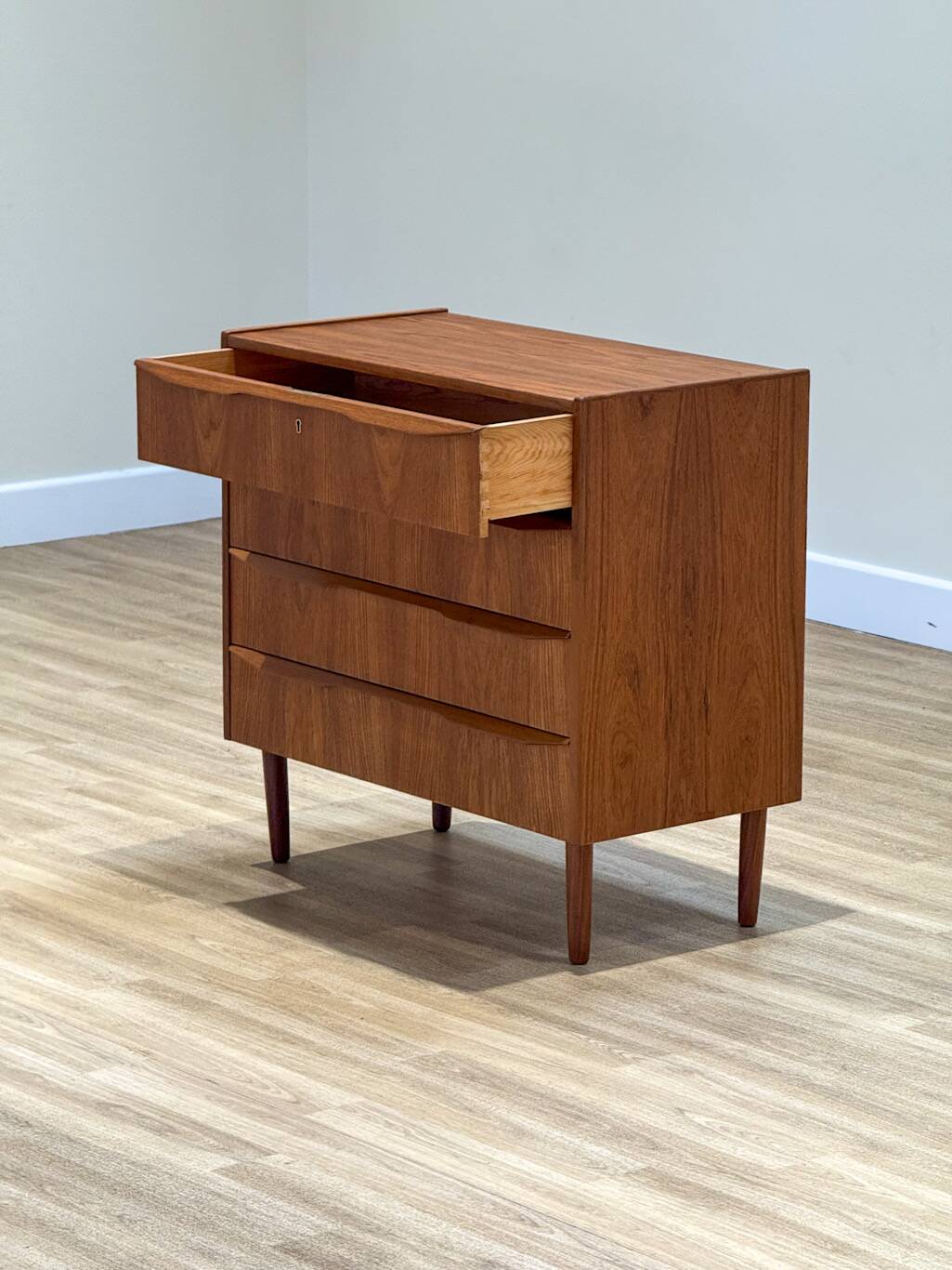 Small chest of drawers (Made in Denmark, 1960)