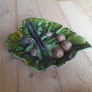 Barbotine dish walnut leaf Ernst Wahliss Turn-Wien Austria