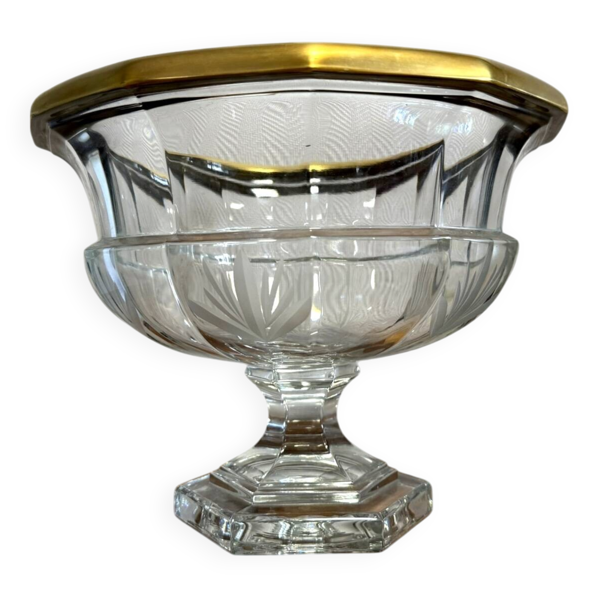 Cristalleries de Lorraine: large faceted bowl on crystal pedestal