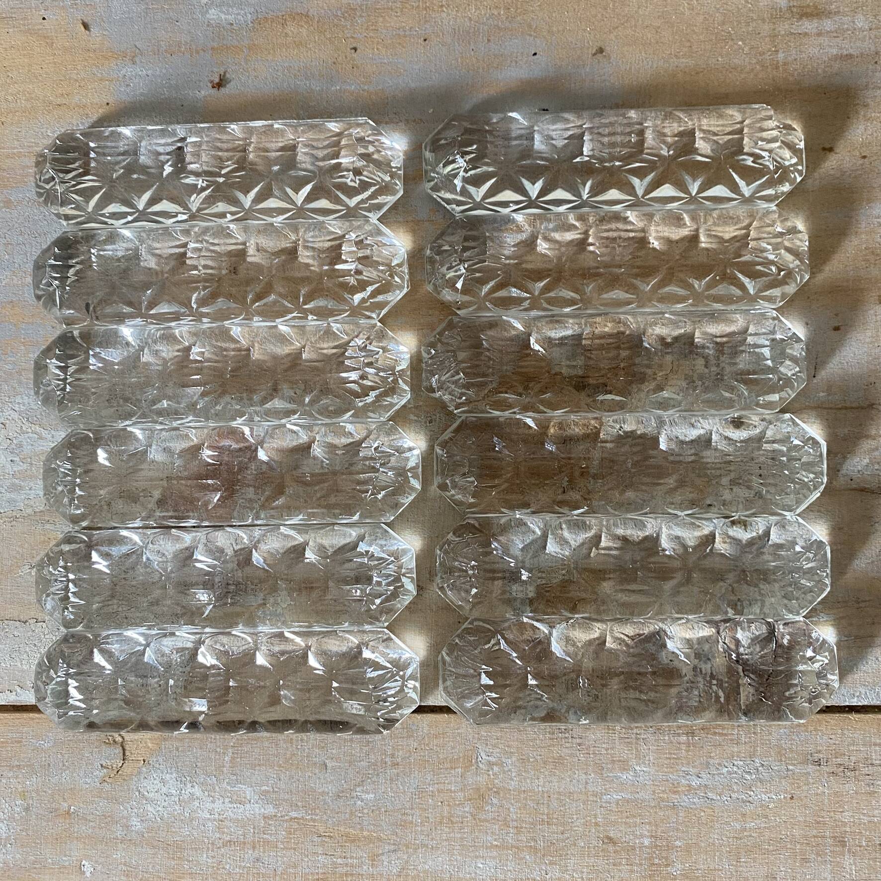 Moulded glass knife rest, 1950s-60s
