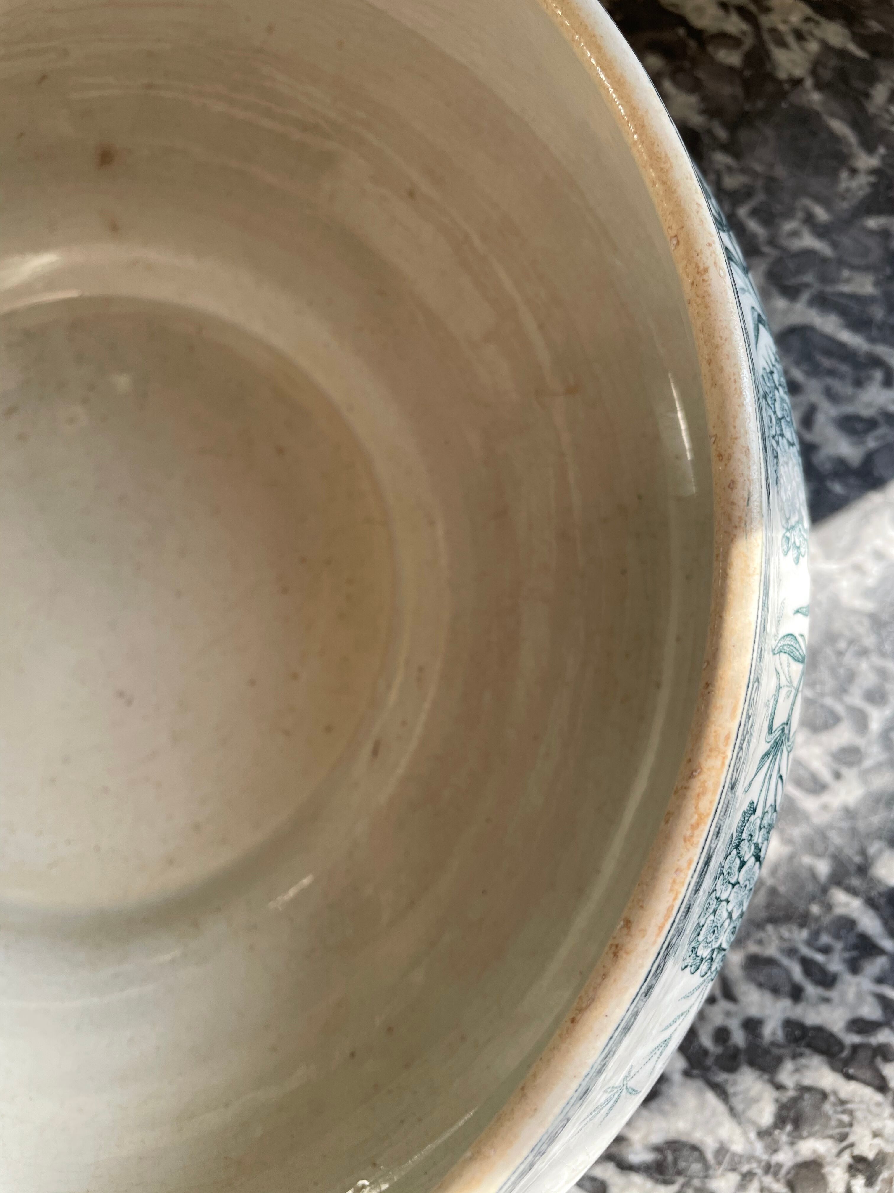 Former St Amand model DAISY soup