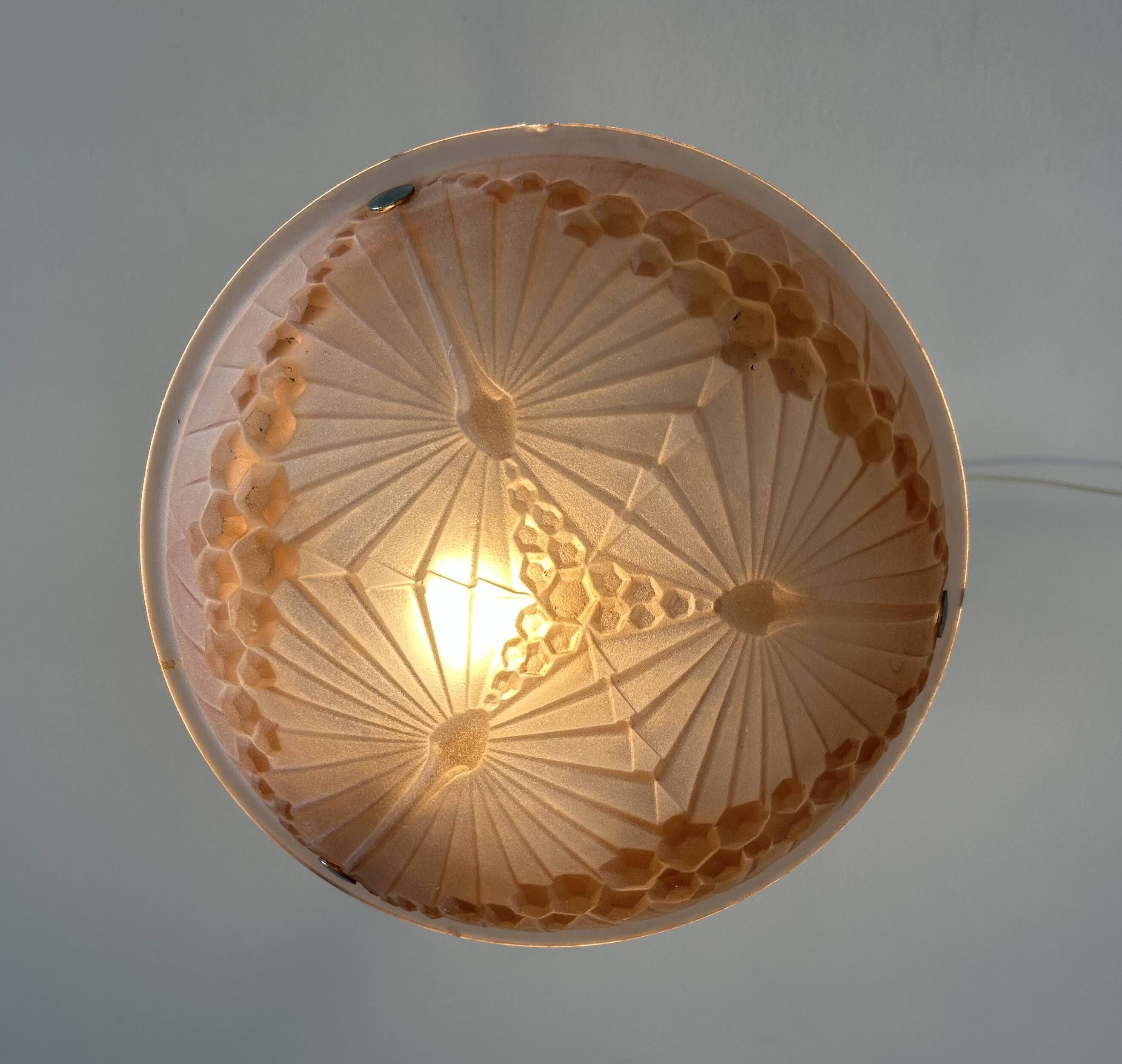 Suspension, antique Art Deco basin