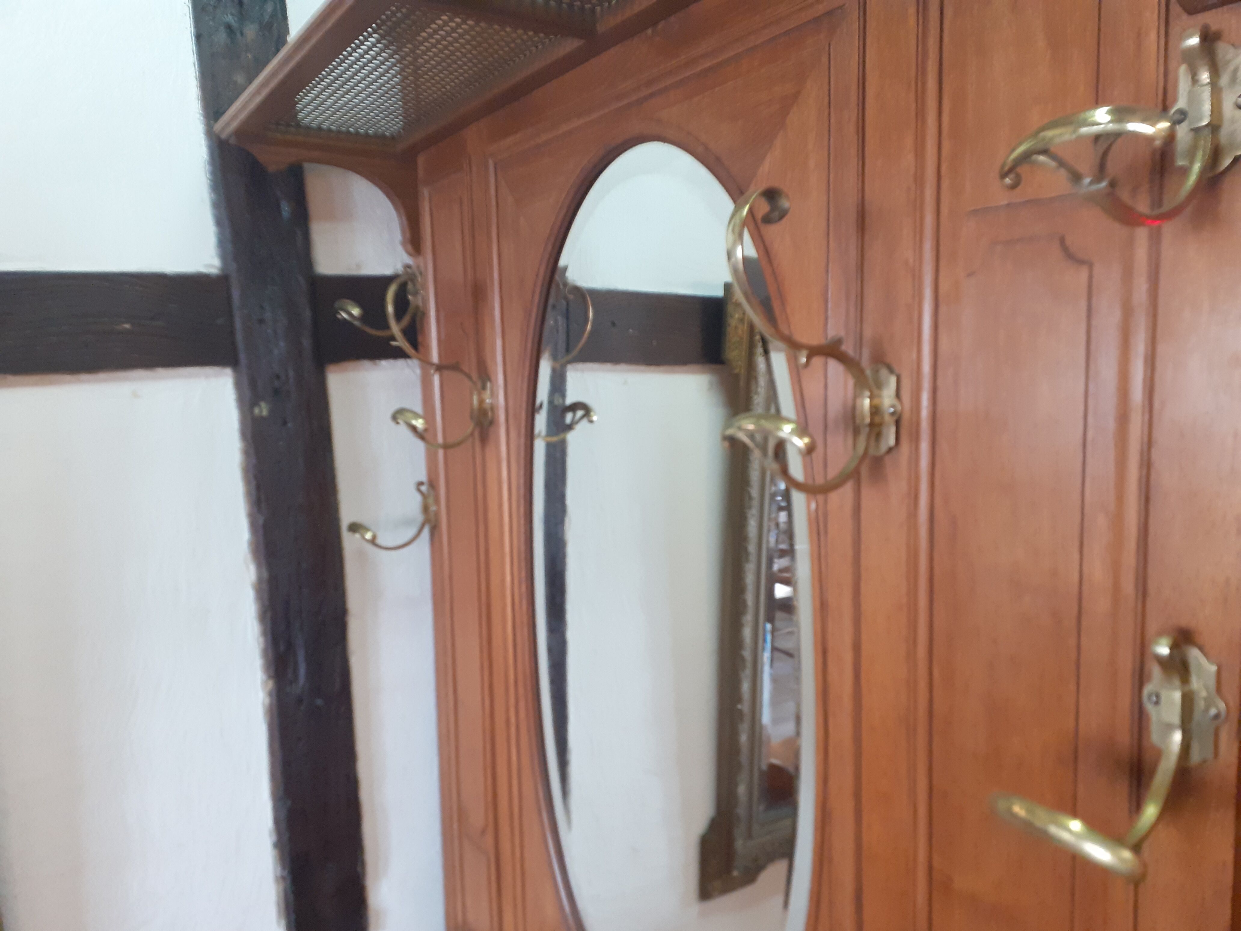 Gold oak coat holder