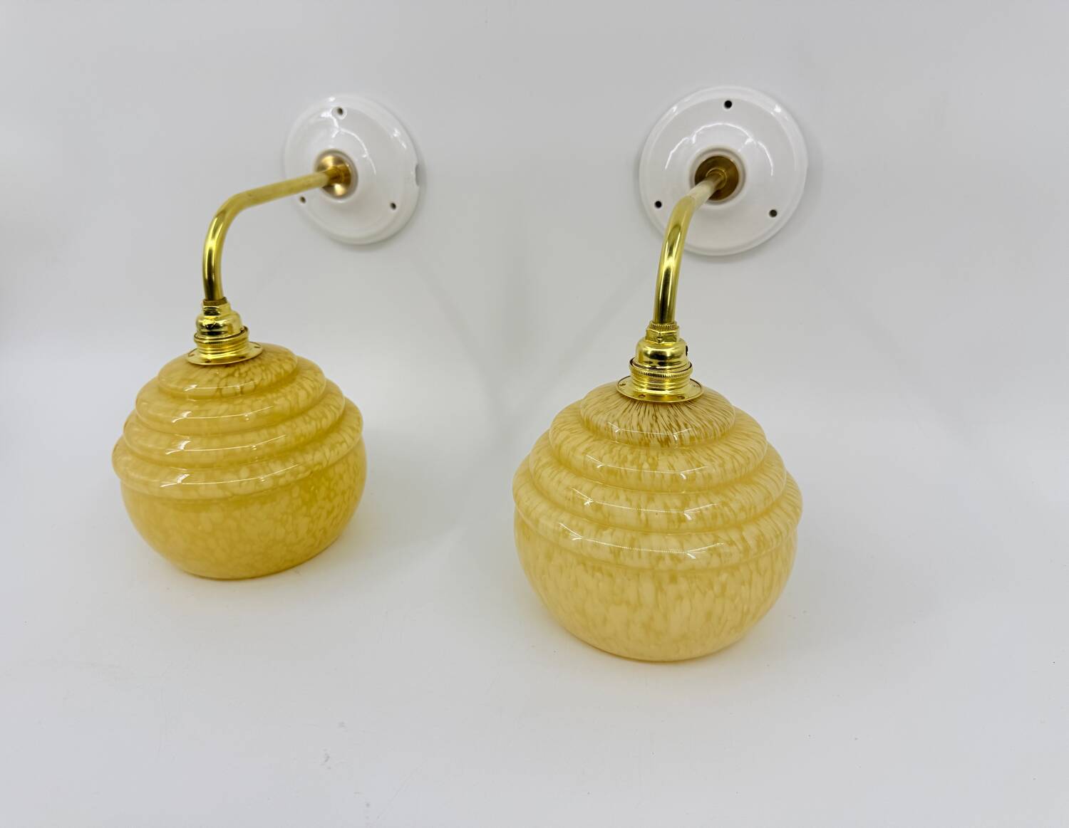 Appliques vintage en verre de Clichy