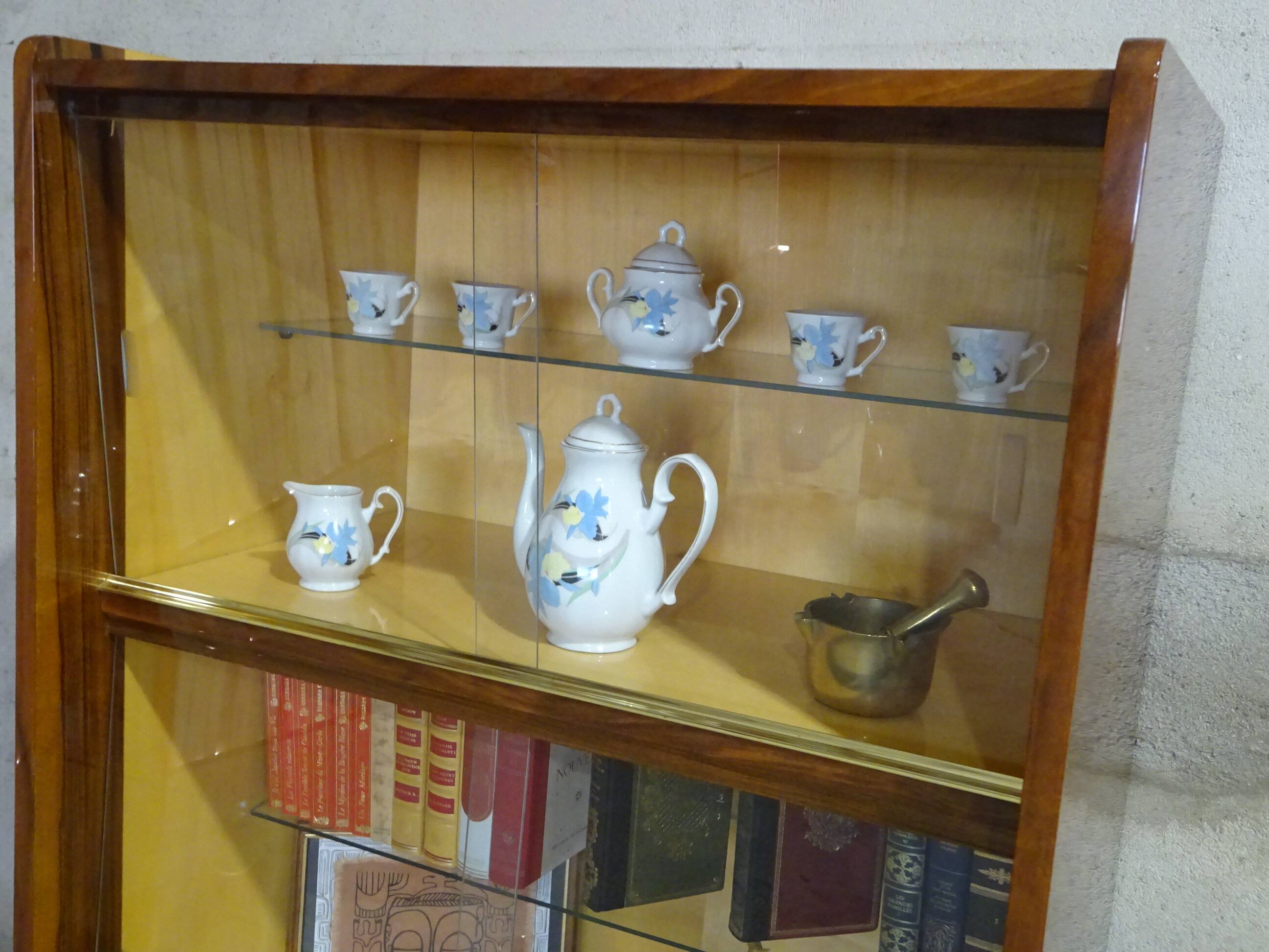 Vintage display cabinet from Maison Capelle