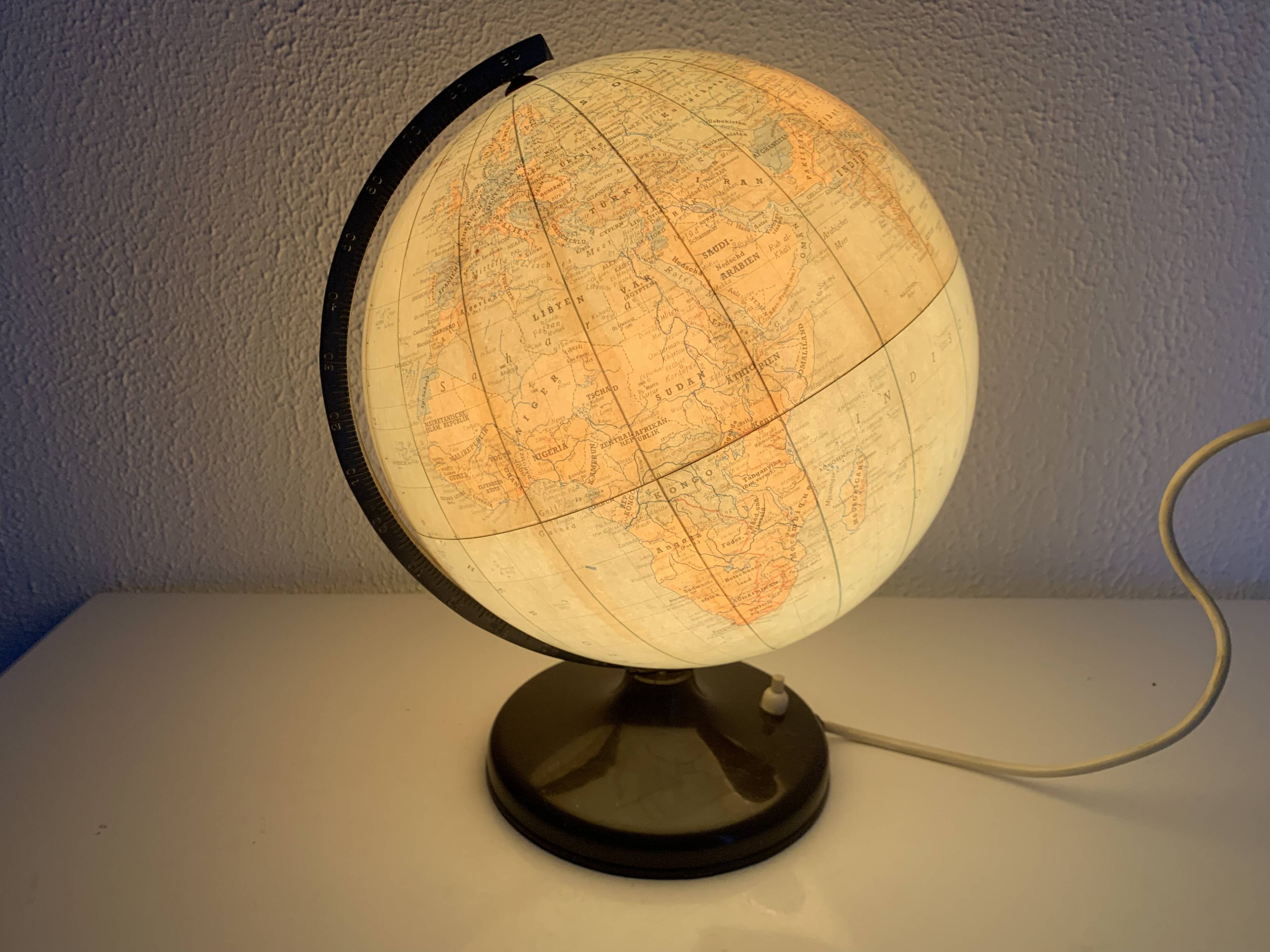 Globe terrestre lumineux Süd-west verlag Munchen, 1960