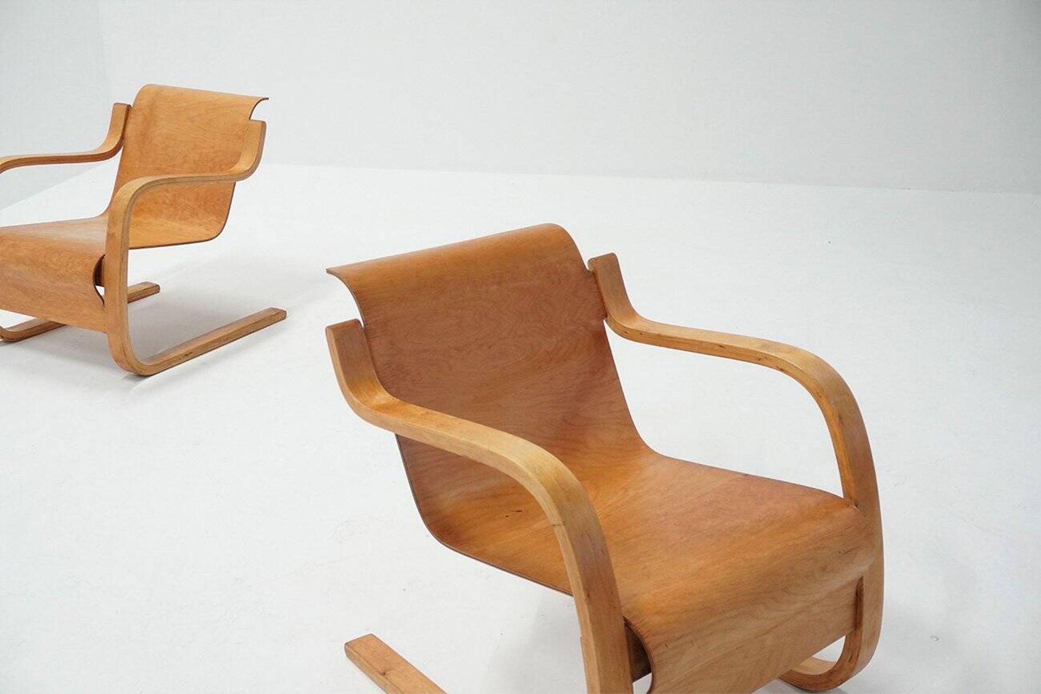 Cantilever Nr. 31 Lounge Chairs by Alvar Aalto, 1930s