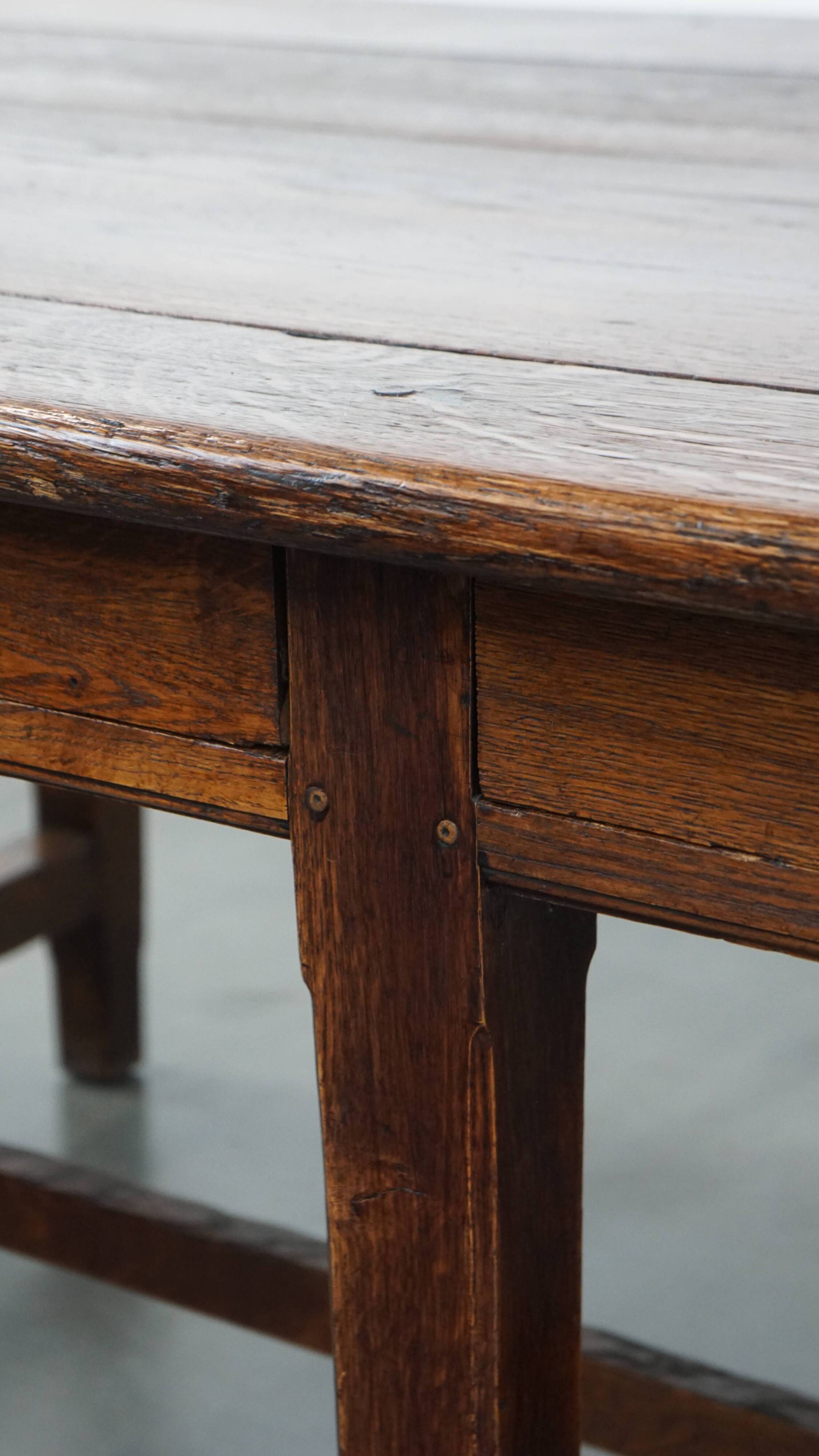 Grande table à manger ancienne en chêne anglais du début du XIXe siècle