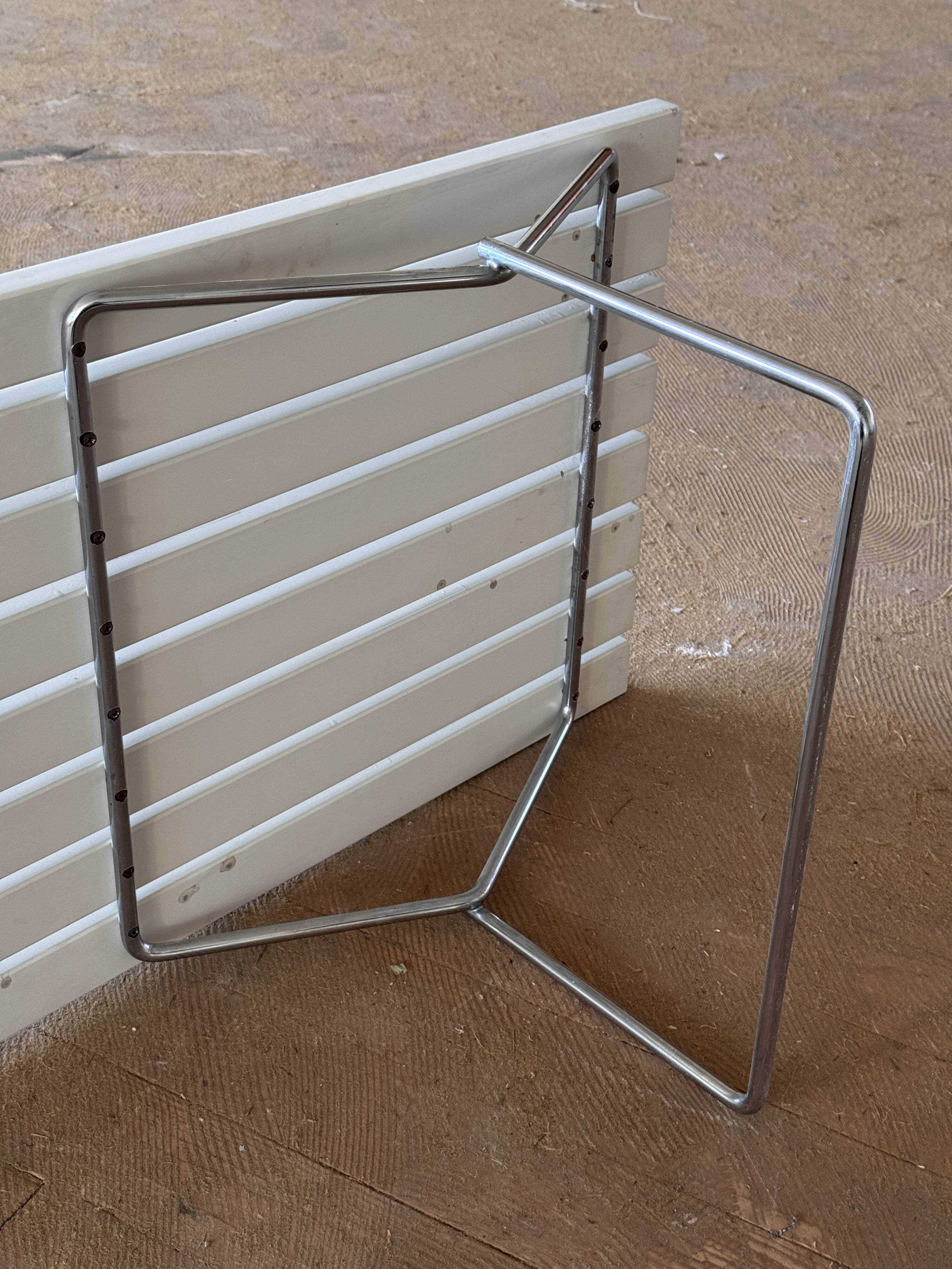 Harry Bertoia designer bench for Knoll International circa 1970