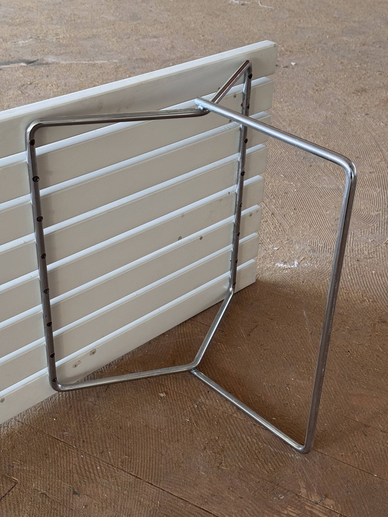 Harry Bertoia designer bench for Knoll International circa 1970