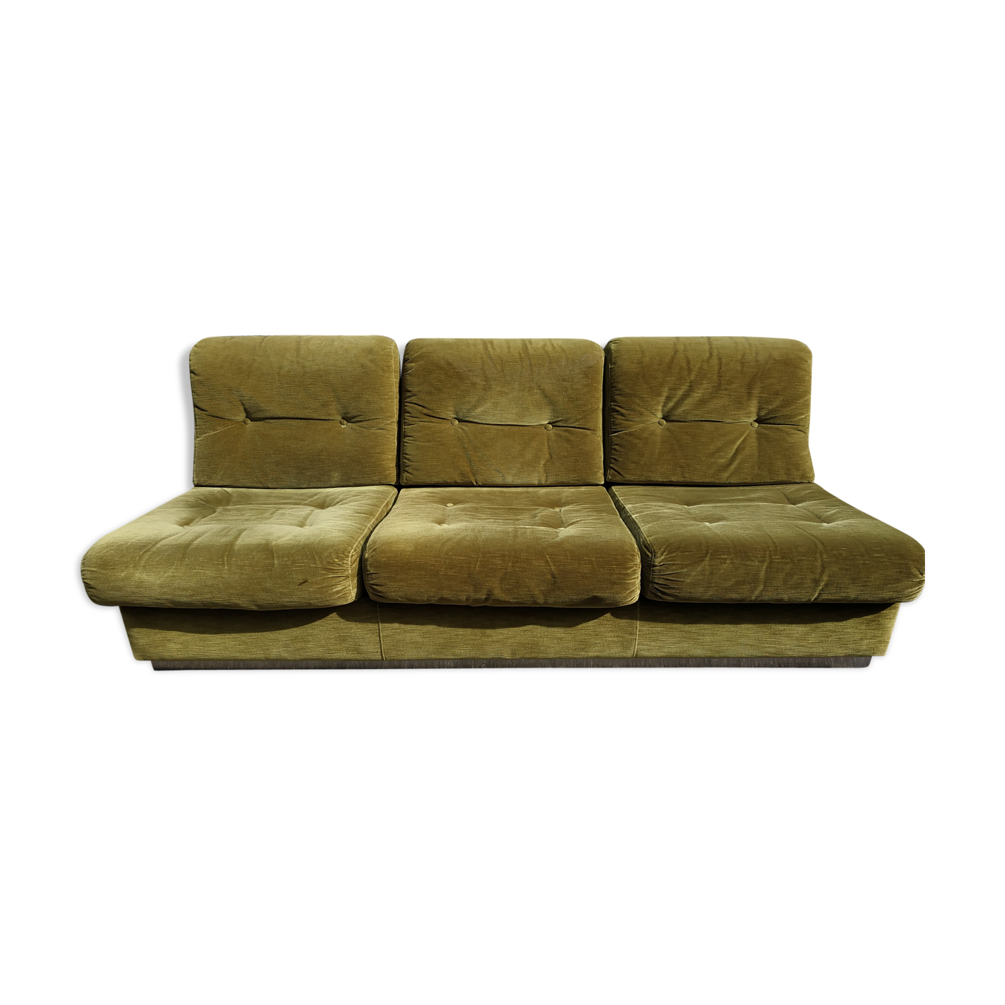 Jacques Charpentier 1970 velvet sofa