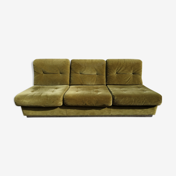 Jacques Charpentier 1970 velvet sofa