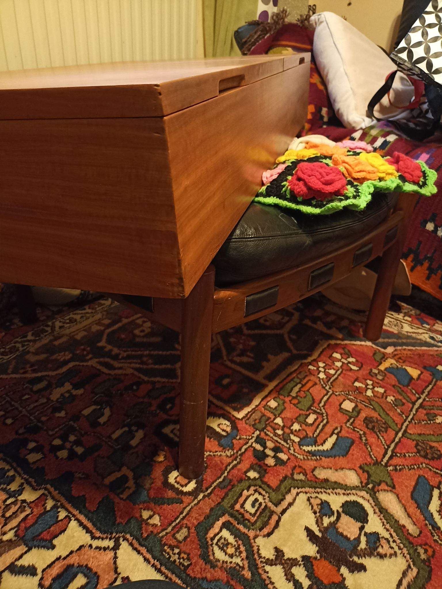 Hairdresser, vintage Monpoix extra desk for TV stand