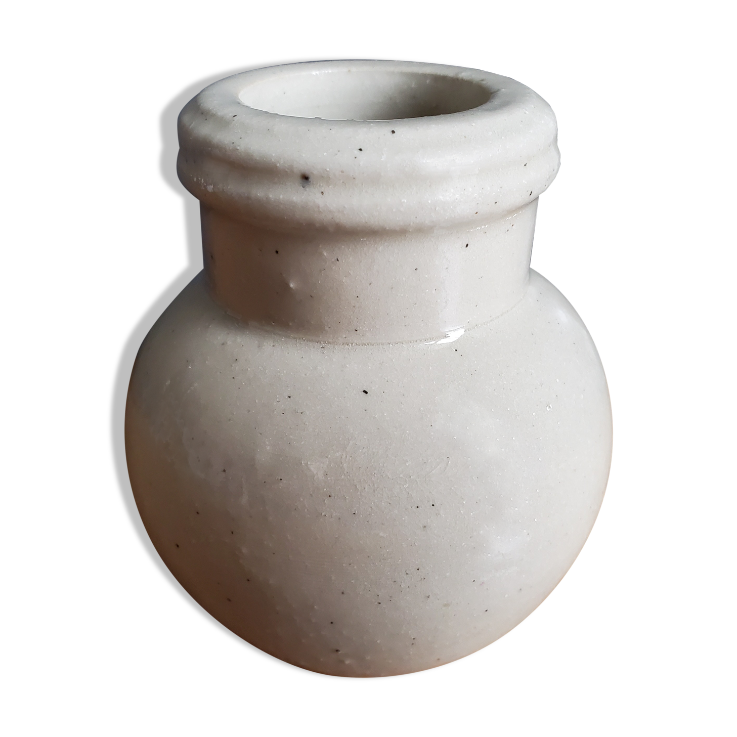 Small beige ball vase in glazed sandstone