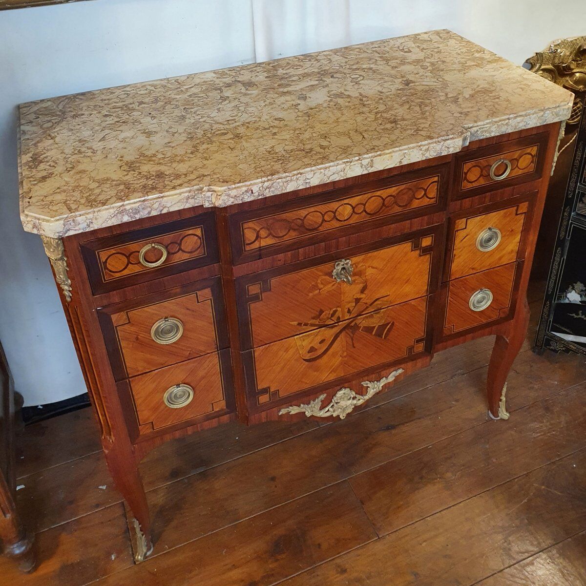 Louis XV, Louis XVI transition chest of drawers - marquetry - 19th century - rosewood