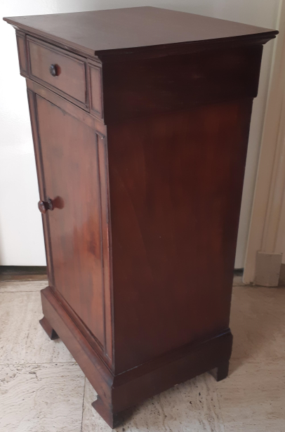 Mahogany bedside table