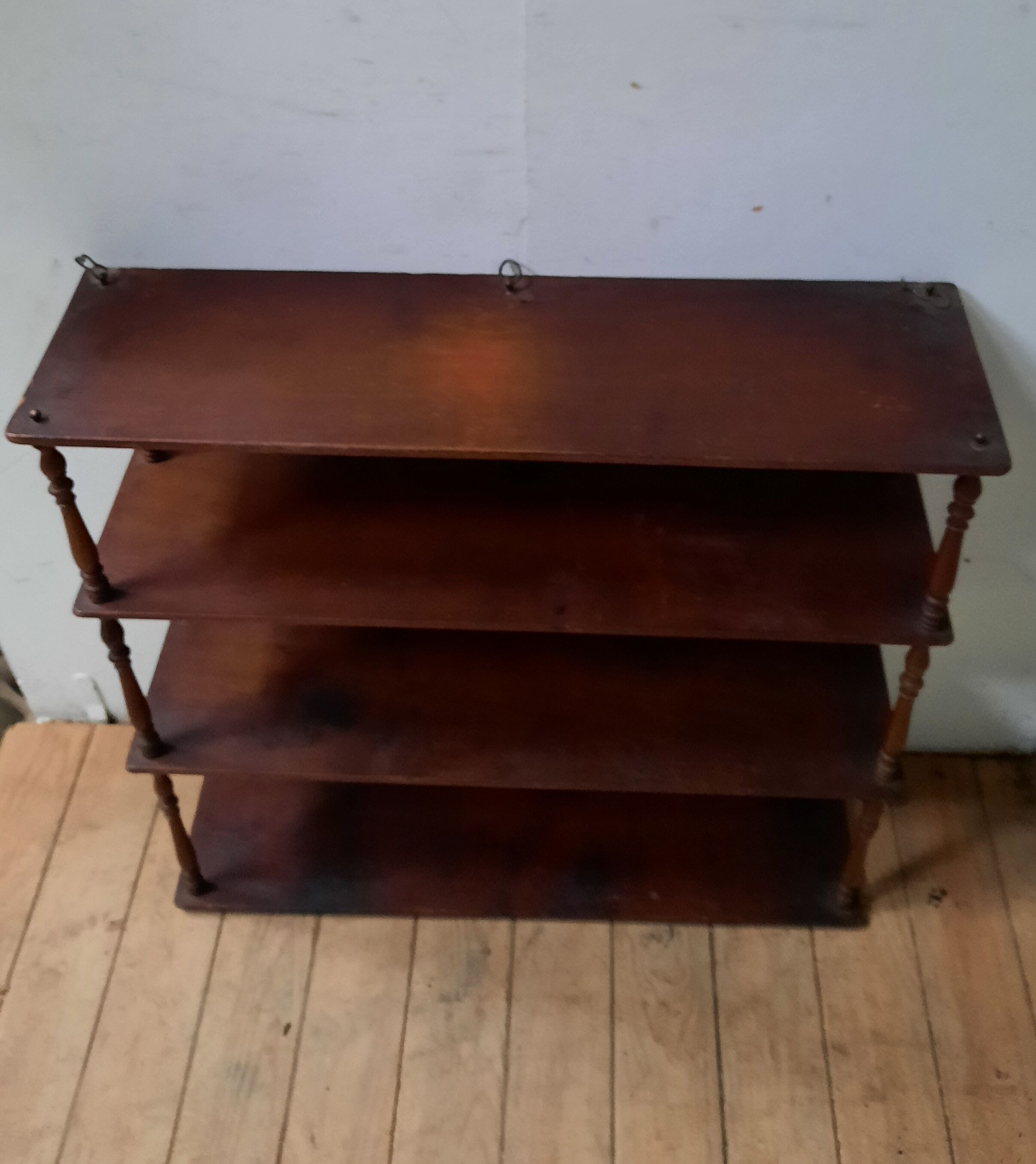 Étagère murale à 3 plateaux