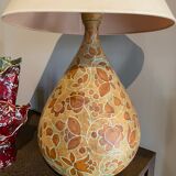 Ceramic lamp with floral decorations