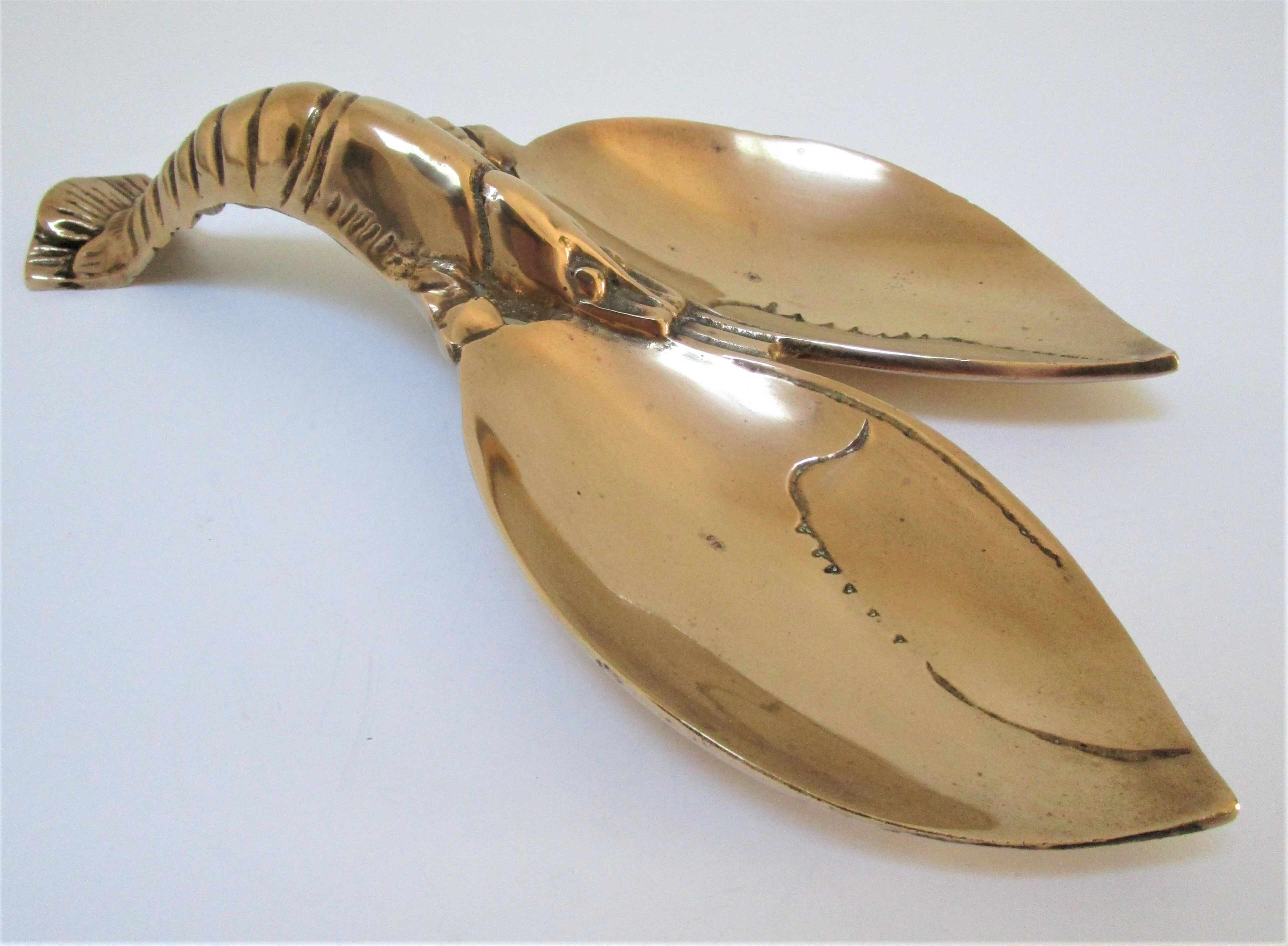 Solid brass lobster forming zoomorphic plateau