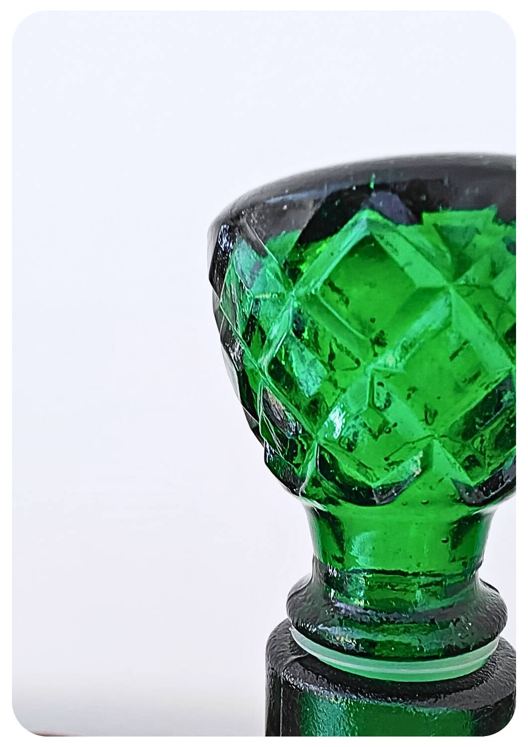 Carafe italienne verte à motif diamant Empoli de style moderne du milieu du siècle