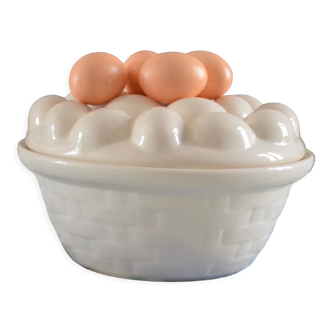 Egg bowl