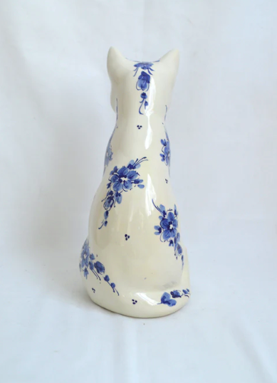 Hand-painted ceramic cat