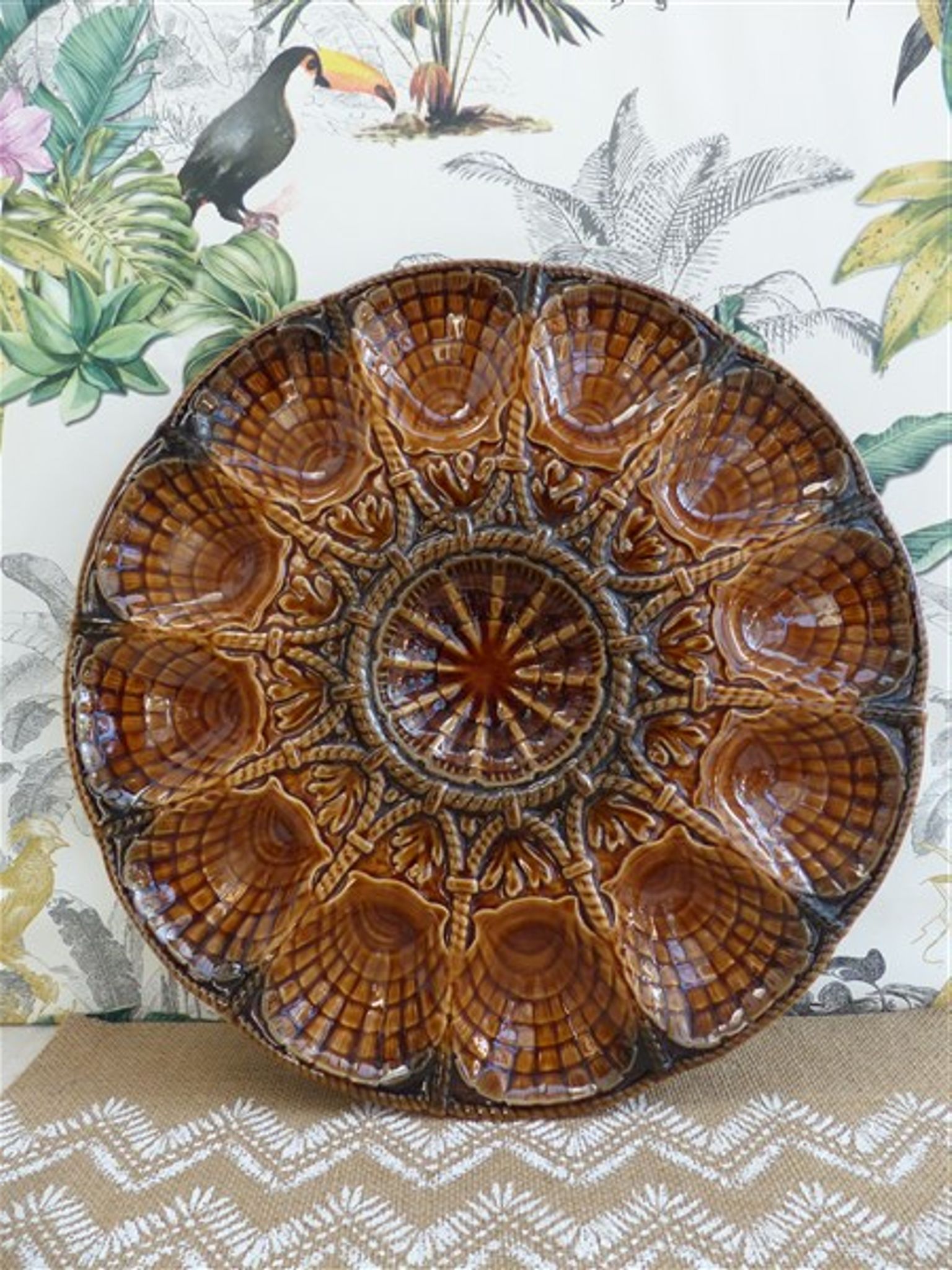 Sarreguemines barbotine shellfish dish