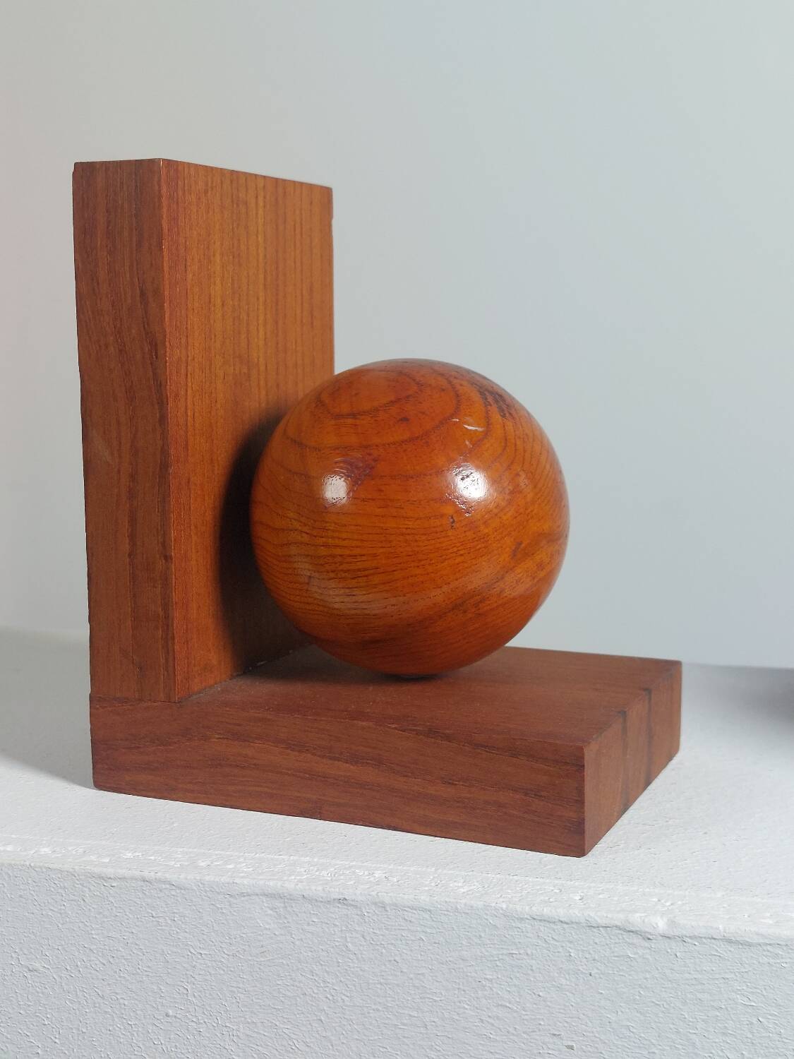 Wooden Art Deco bookends sphere decor