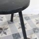 Paire de tabourets vintage bois peint noir - Assise demi-lune